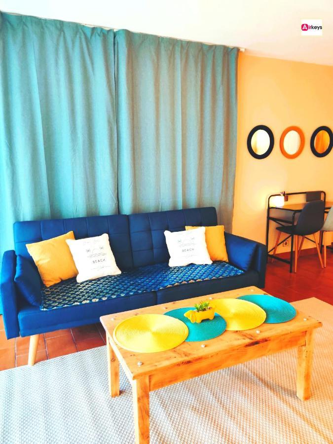 Grand Studio Azur Avec Terrasse - Vieil Antibes Buitenkant foto